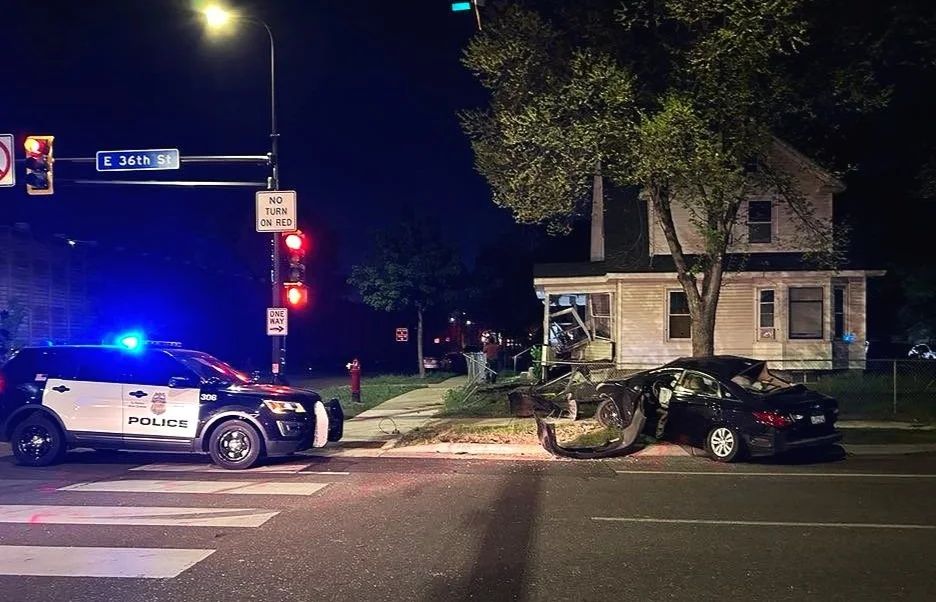 Boy Critically Injured in 2-Vehicle Minneapolis Crash