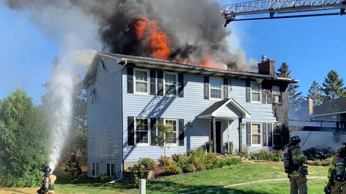 Home Uninhabitable After Maplewood Blaze Sunday Morning