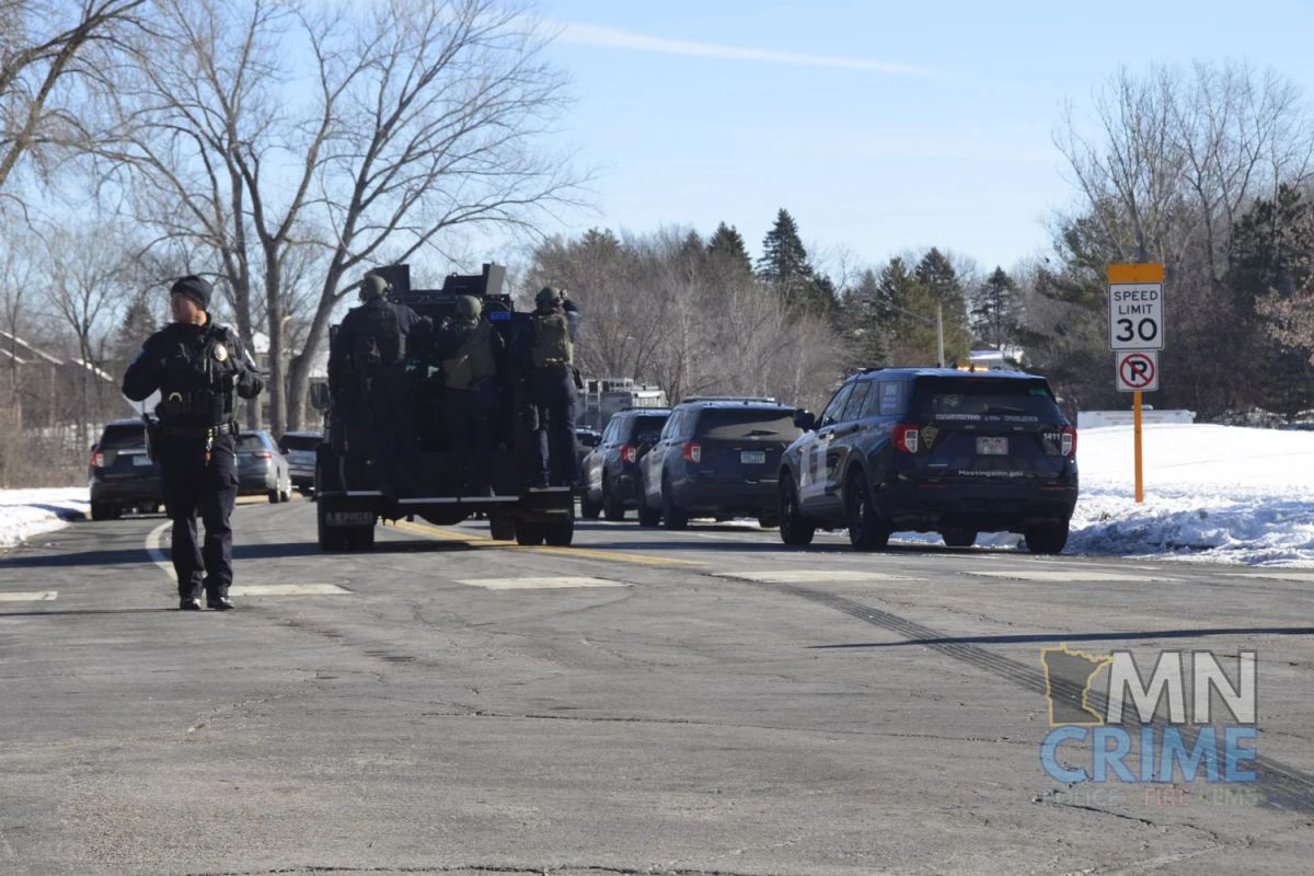 2 Officers, Medic Killed During Burnsville Standoff; Suspect Dead