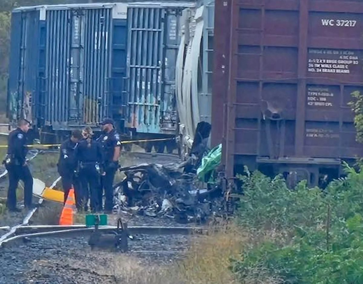 ‘No Survivors’ After Chopper Crash Near Lakeville Airport