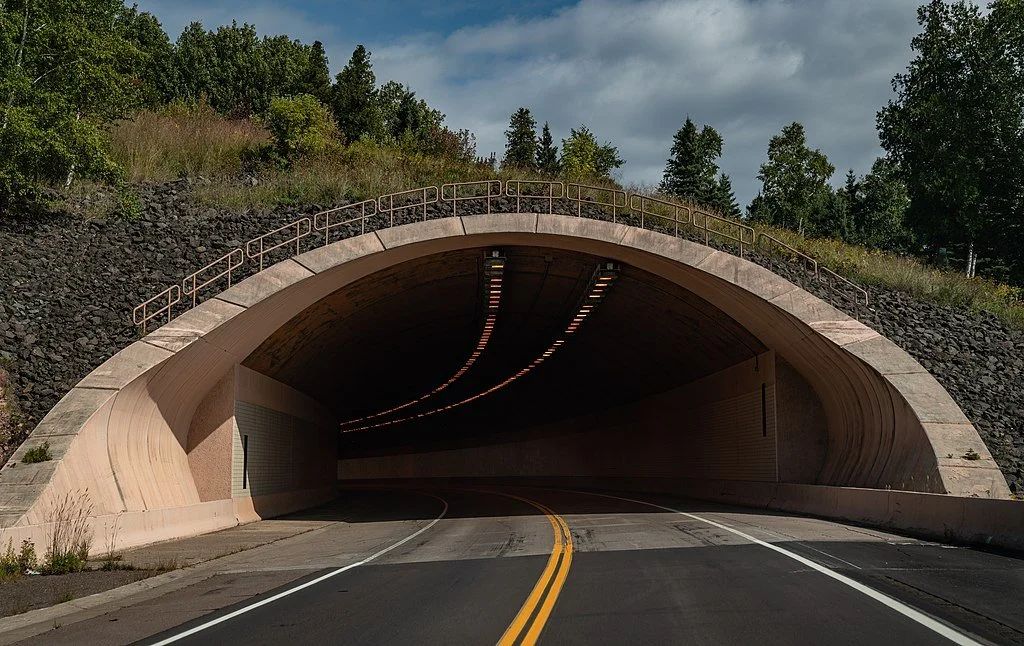 North Shore Tunnel Crash Leaves Worker, Driver Critically Injured