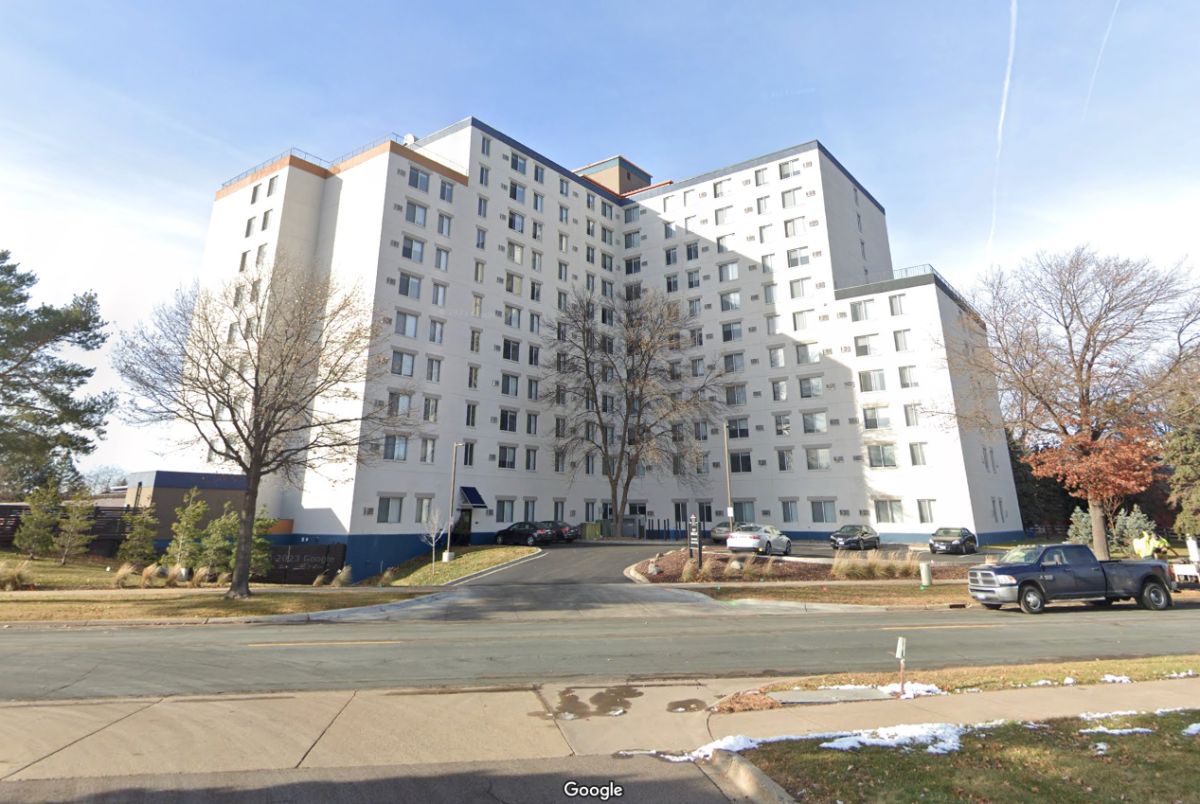 Dad Charged After Toddler Dies in 8th-Floor Fall in Brooklyn Center