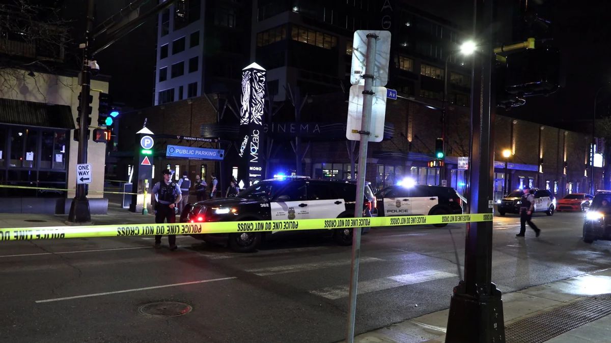 Fight at Uptown Bar Leads to Gunfire, Man Dead